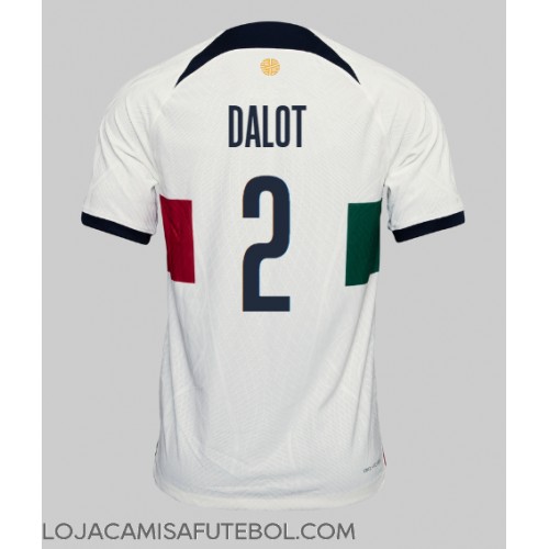 Camisa de Futebol Portugal Diogo Dalot #2 Equipamento Secundário Mundo 2022 Manga Curta